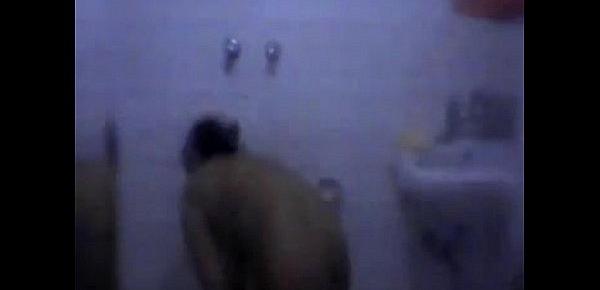  SEXY NAKED INDIAN BHABHI IN BATHROOM